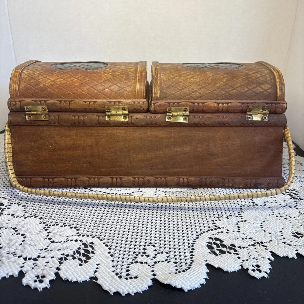 VTG Boho Woven Bamboo & Wood Decorative Keepsake Box with Brass Latches dome Lid